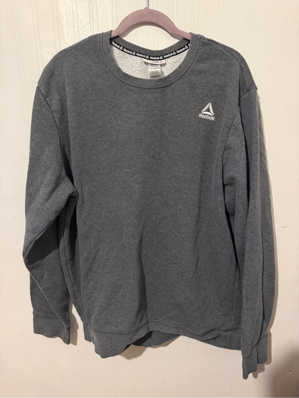 Reebok Mens Crewneck Sweater in Charcoal Gray